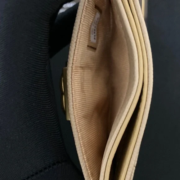 CHANEL Tan Quilted Card Holder with Gold Logo - Picture 5 of 5